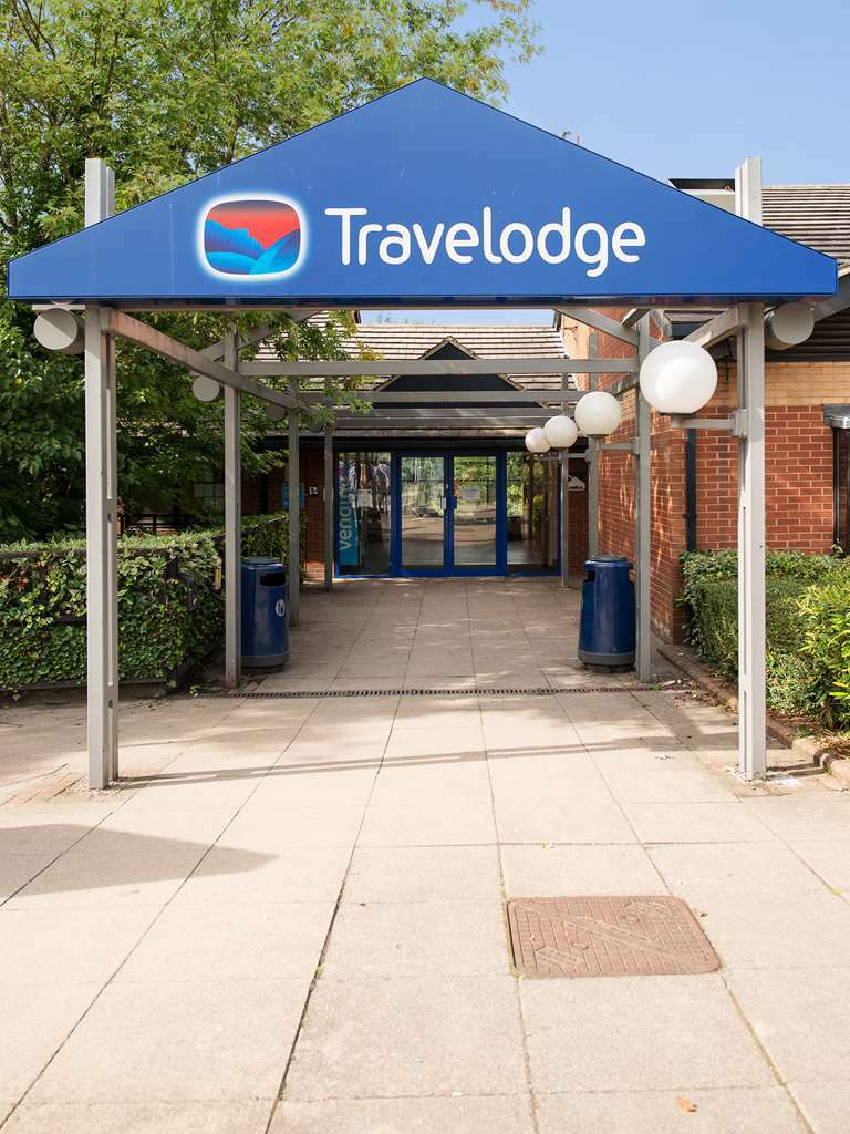 Travelodge Alfreton Buitenkant foto